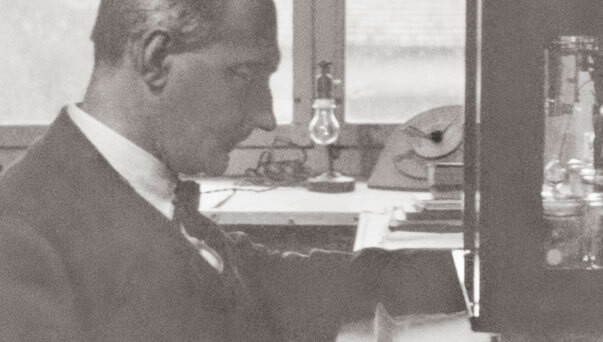 Chi è veramente il Dott. Rudolf Hauschka? Chi è veramente il Dott. Rudolf Hauschka?
