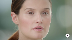 Tutorial Dr. Hauschka: Sopracciglia ben definite Tutorial Dr. Hauschka: Sopracciglia ben definite